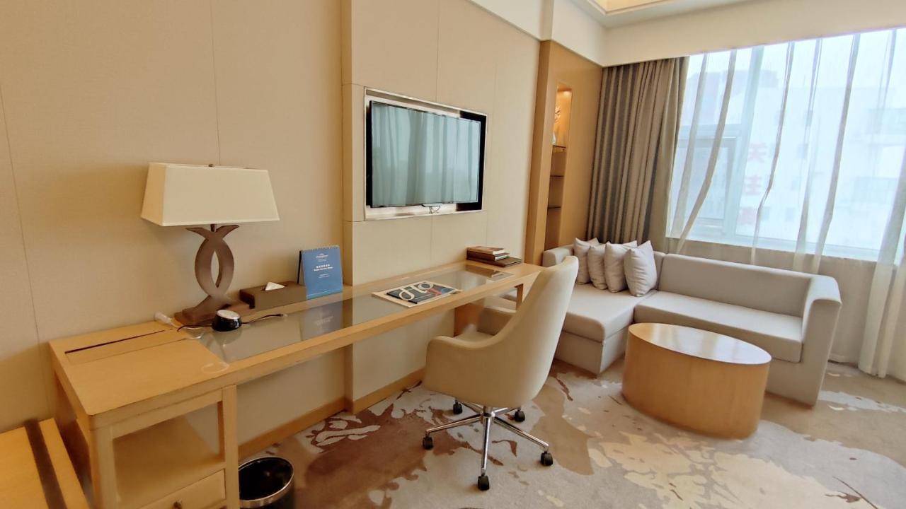 Howard Johnson Xiangyu Plaza Linyi Linyi  Zewnętrze zdjęcie
