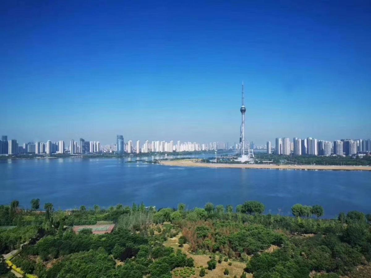 Howard Johnson Xiangyu Plaza Linyi Linyi  Zewnętrze zdjęcie