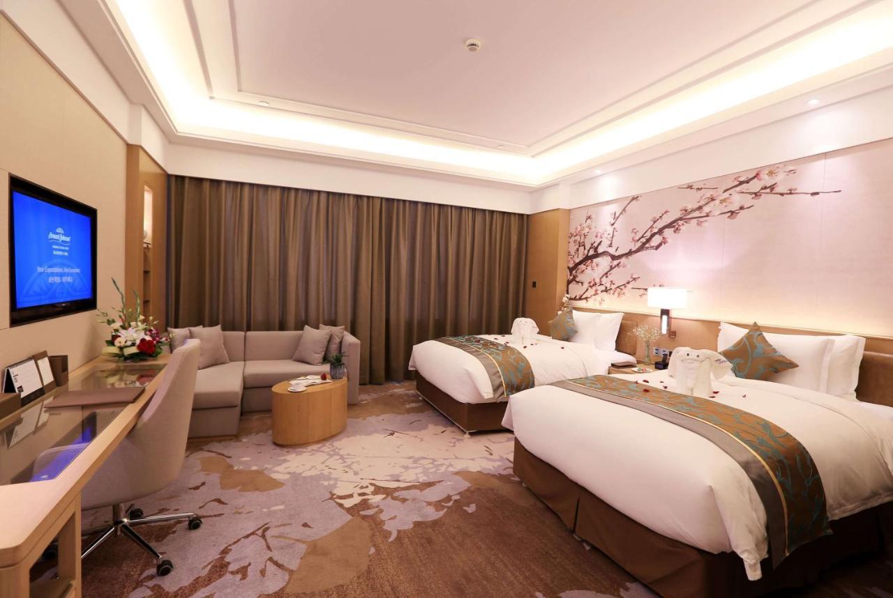 Howard Johnson Xiangyu Plaza Linyi Linyi  Zewnętrze zdjęcie