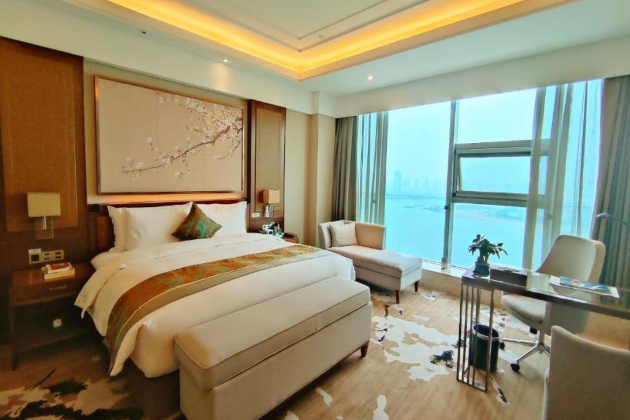 Howard Johnson Xiangyu Plaza Linyi Linyi  Zewnętrze zdjęcie