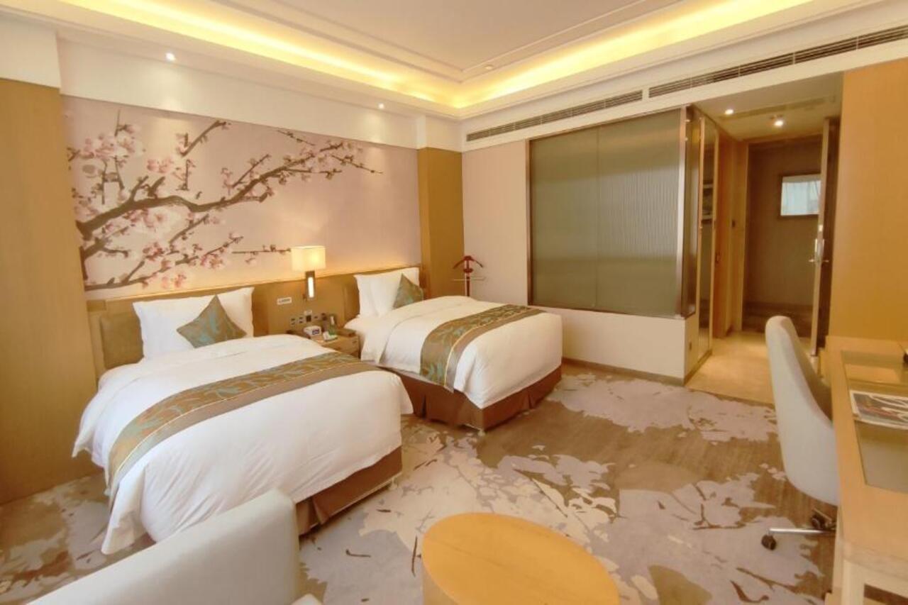 Howard Johnson Xiangyu Plaza Linyi Linyi  Zewnętrze zdjęcie