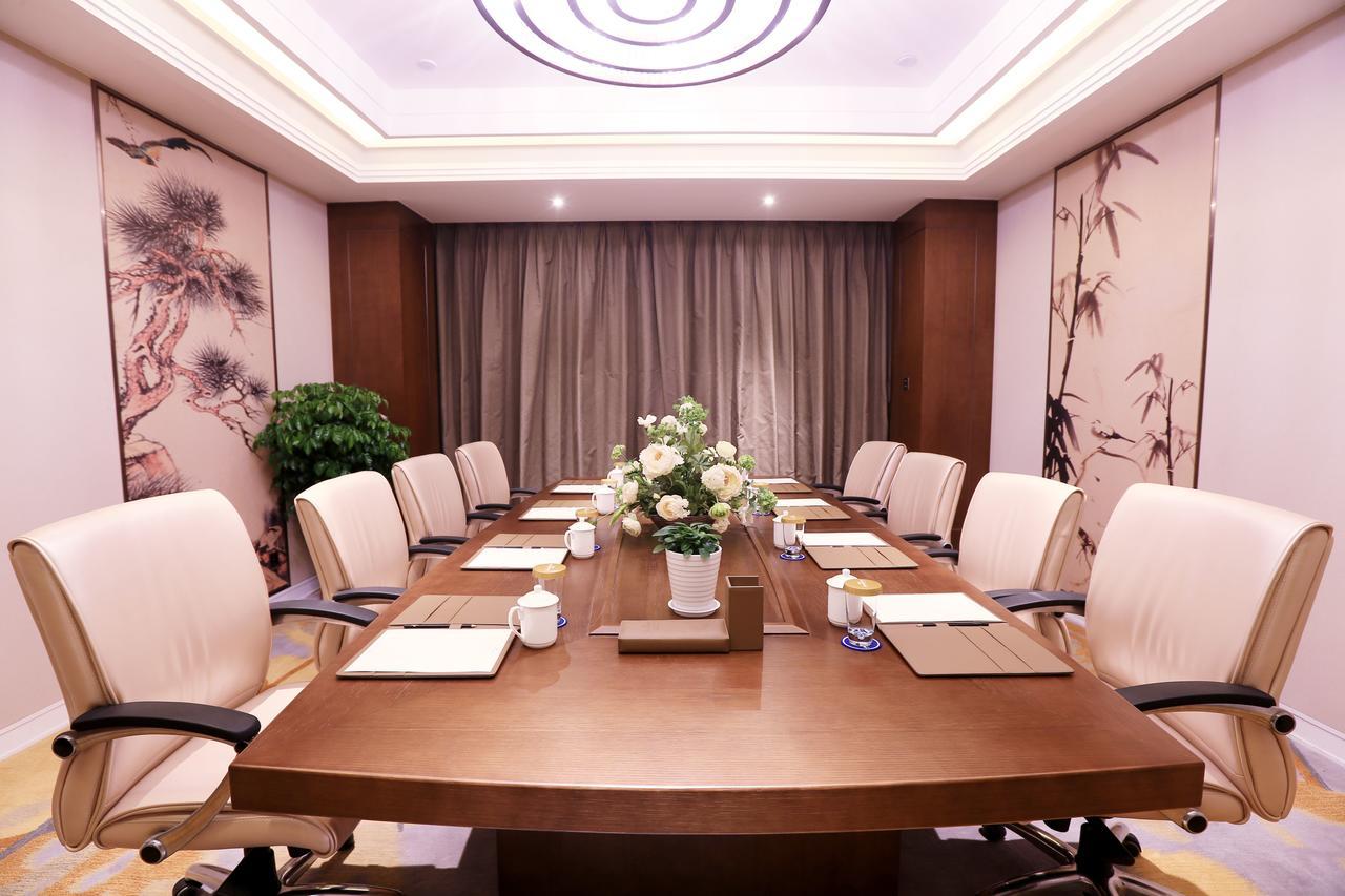 Howard Johnson Xiangyu Plaza Linyi Linyi  Zewnętrze zdjęcie