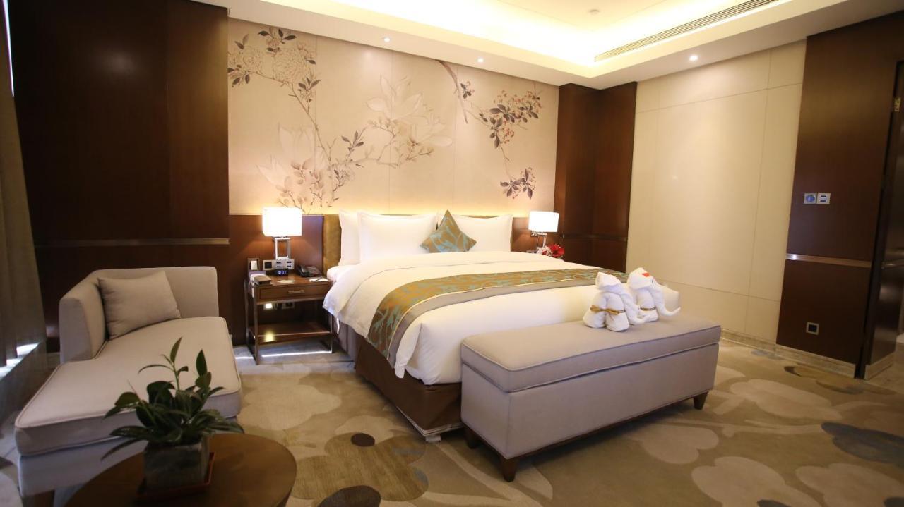 Howard Johnson Xiangyu Plaza Linyi Linyi  Zewnętrze zdjęcie