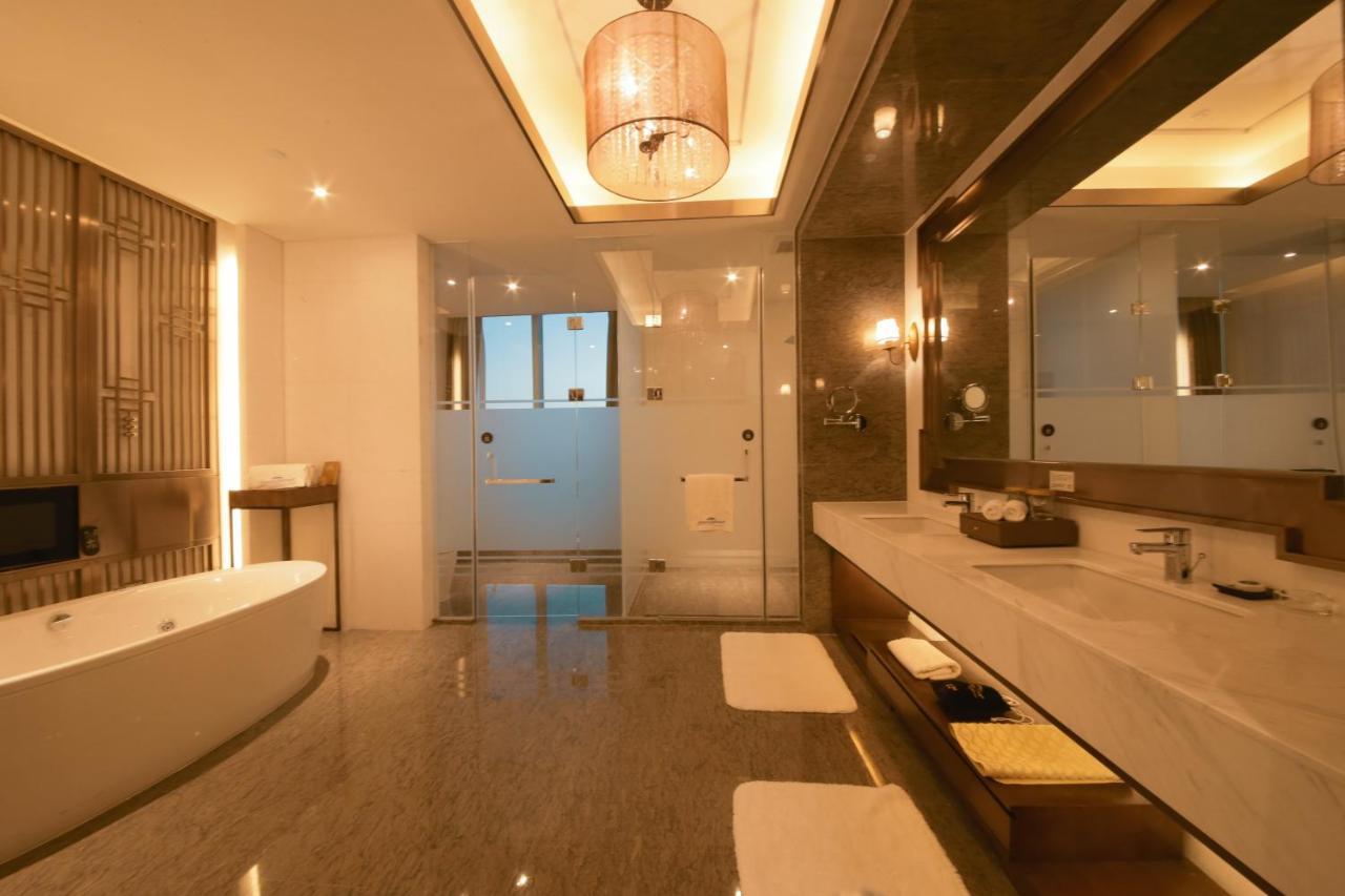 Howard Johnson Xiangyu Plaza Linyi Linyi  Zewnętrze zdjęcie