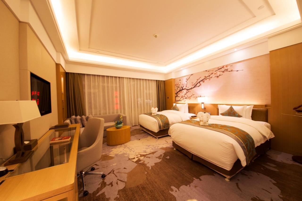 Howard Johnson Xiangyu Plaza Linyi Linyi  Zewnętrze zdjęcie